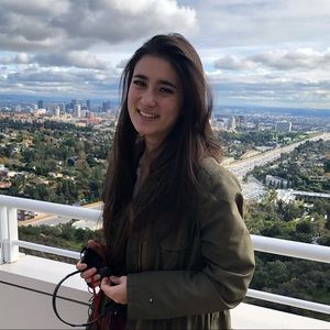 Meet your Posher, Angela